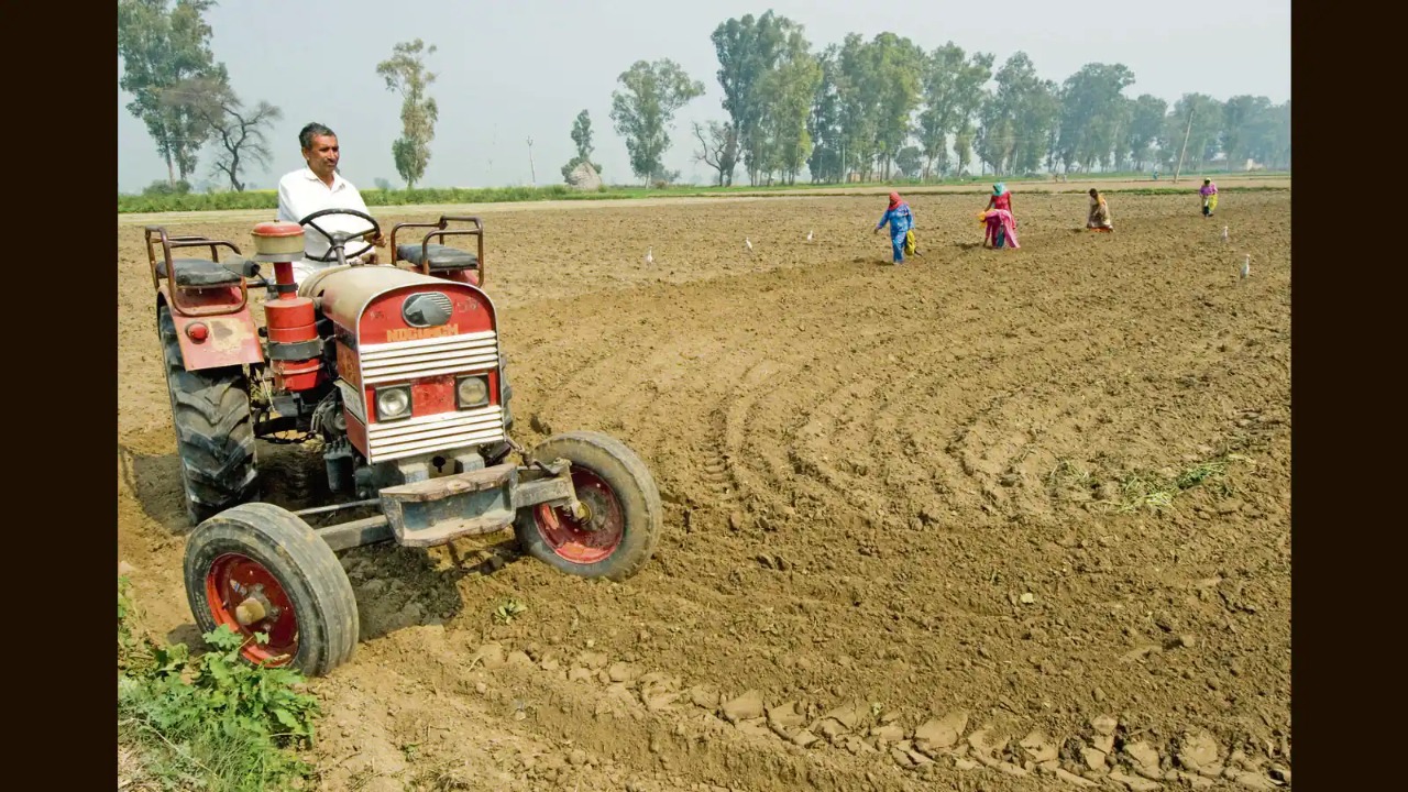 More than 22 crore soil health cards distributed to farmers: Tomar
